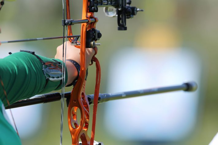 ۱۰۰ کمان به ۱۰ استان کشور اهدا شد