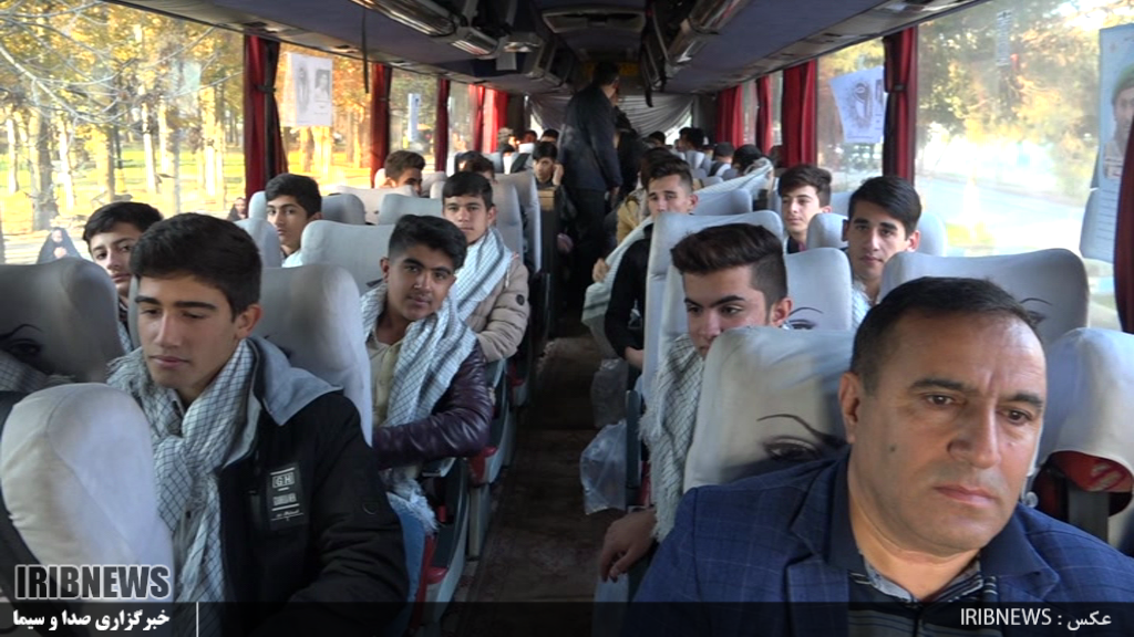 اعزام کاروان راهیان نور پارس آباد به مناطق عملیاتی