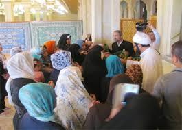 تشرف شیعیان آذری‌ زبان به حرم رضوی برای حضور در راهپیمایی اربعین