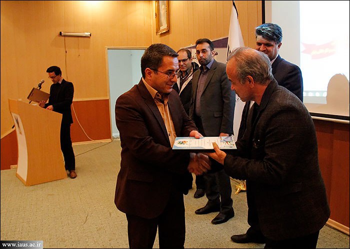 تجلیل از پژوهشگران برتر دانشگاه آزاد اسلامی سبزوار 