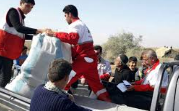 امداد رسانی به 450 هزار نفر در کشور امداد رسانی به 450 هزار نفر در کشور