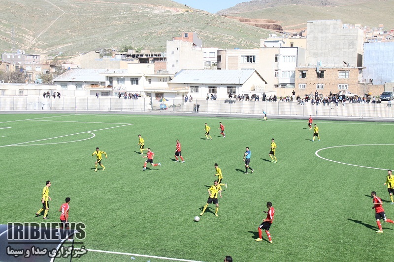 شکست تیم مکریان مهاباد مقابل میزبان خود شکست تیم مکریان مهاباد مقابل میزبان خود