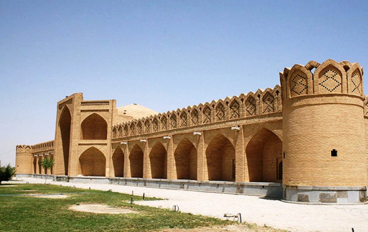 معرفی مناطق طبیعی و گردشگری شهرستان شاهین شهر و میمه معرفی مناطق طبیعی و گردشگری شهرستان شاهین شهر و میمه