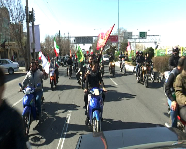 رژه موتور سواران یزدی برای قدردانی از اقدام سپاه