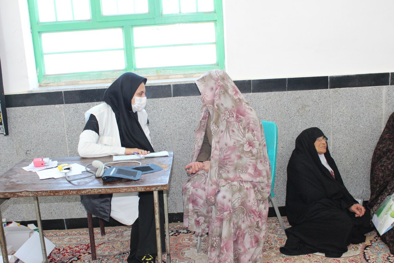 اعزام جهادگران سلامت فريمان به روستاي هوس