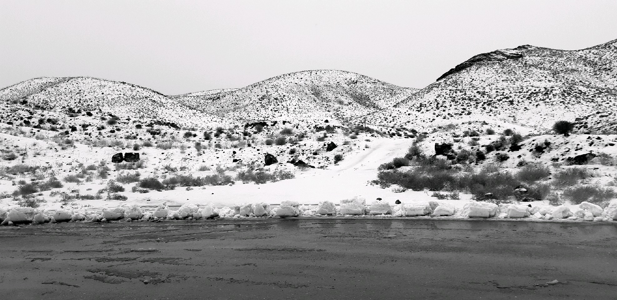 تردد در محورهابرف گیر و مناطق سردسیر با زنجیر چرخ تردد در محورهابرف گیر و مناطق سردسیر با زنجیر چرخ