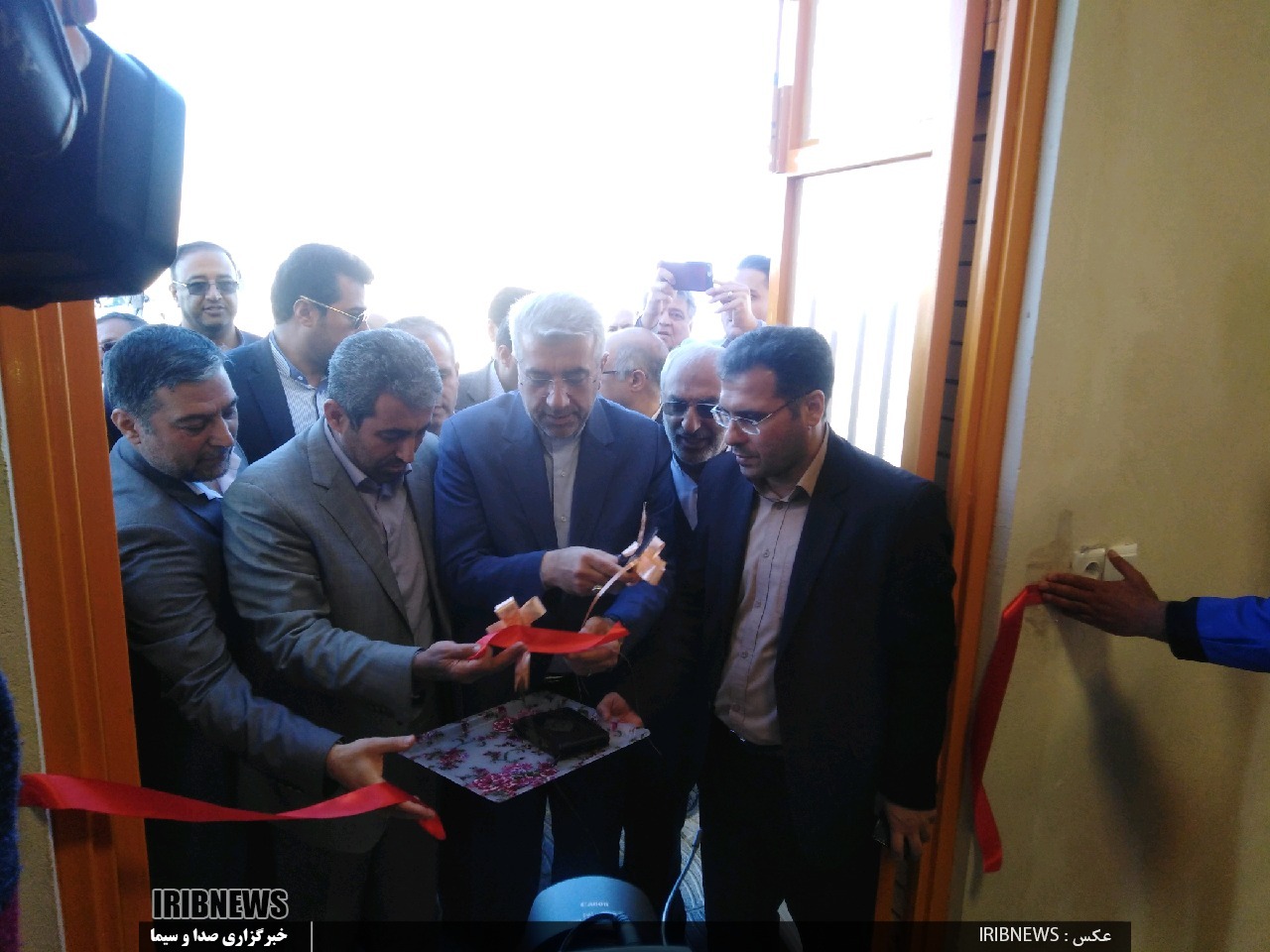 افتتاح نیروگاه 10 مگاواتی ماهان به دست وزیر نیرو افتتاح نیروگاه 10 مگاواتی ماهان به دست وزیر نیرو