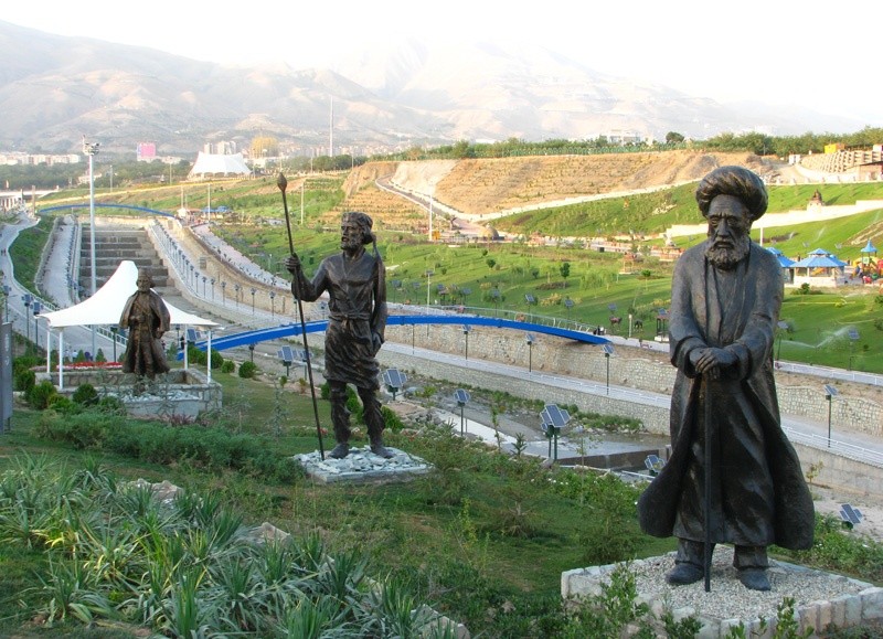 نصب سردیس بوستان جوانمردان تا پایان سال