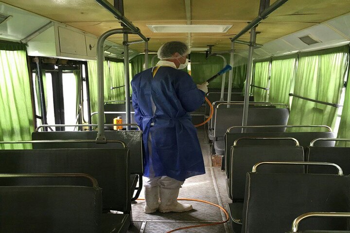 ضد عفونی روزانه 600 دستگاه تاکسی و اتوبوس فعال در ناوگان حمل و نقل عمومی کاشان ضد عفونی روزانه 600 دستگاه تاکسی و اتوبوس فعال در ناوگان حمل و نقل عمومی کاشان