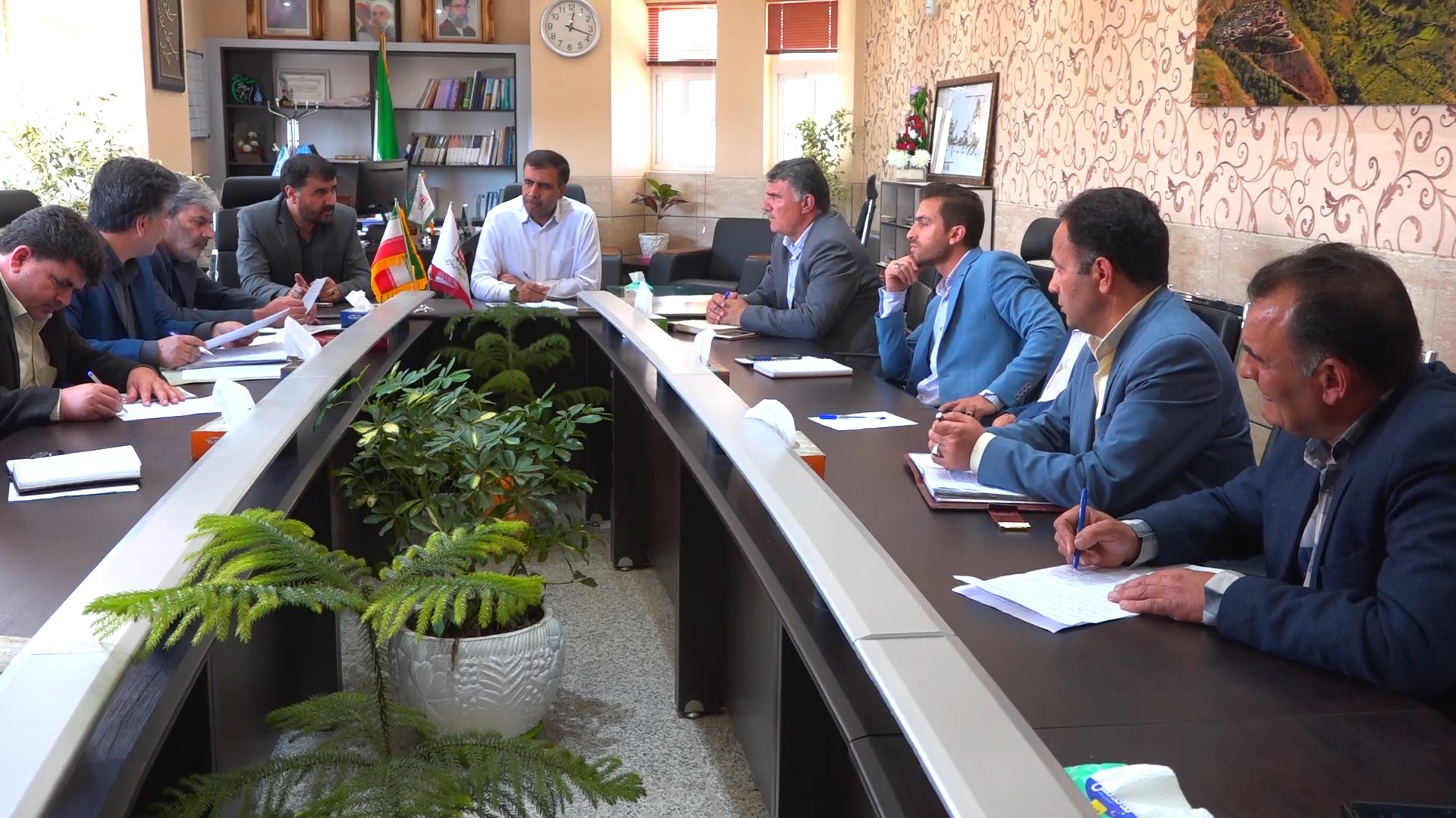 صدور مجوز پخت نان خانگی برای افرادی که در خانه های خود نان پخت می کنند