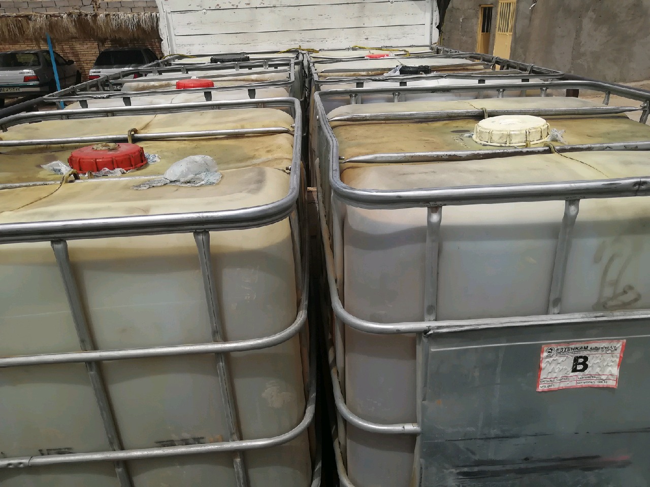 کشف محموله گازوئیل قاچاق در فهرج کشف محموله گازوئیل قاچاق در فهرج