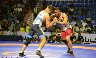 آغاز مسابقات لیگ دسته یک کشتی آزاد و فرنگی باشگاه های کشور