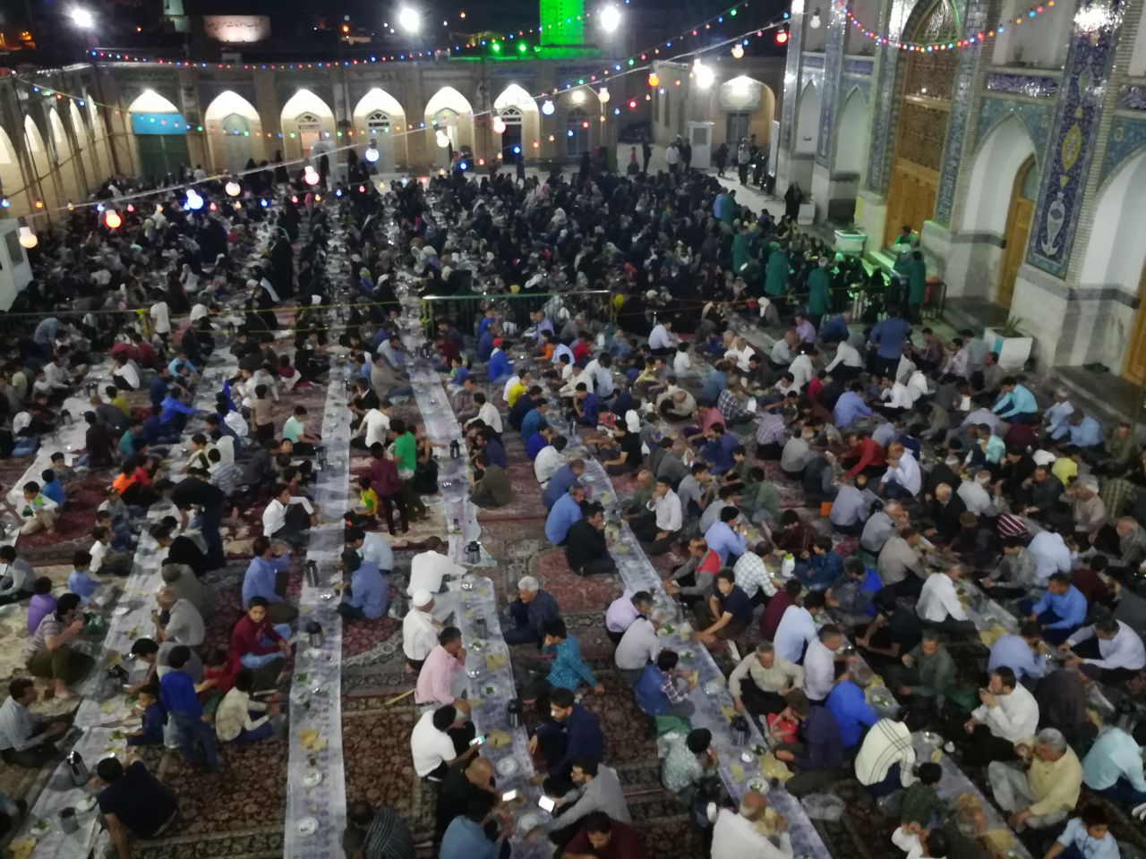 ضیافت افطاری 2 هزار و 500 روزه دار در سبزوار ضیافت افطاری 2 هزار و 500 روزه دار در سبزوار