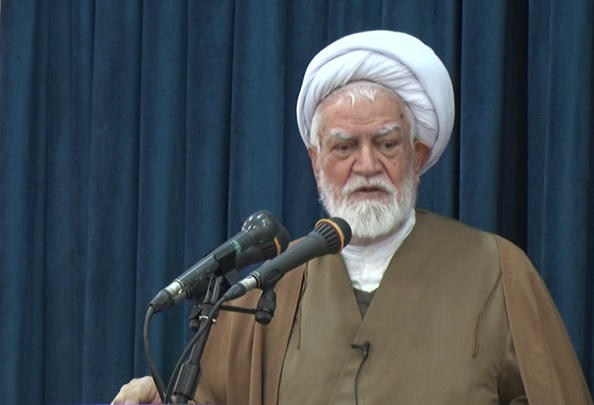 امام جمعه بندرعباس؛ رفتار شجاعانه رهبری مبنای قرآنی دارد امام جمعه بندرعباس؛ رفتار شجاعانه رهبری مبنای قرآنی دارد