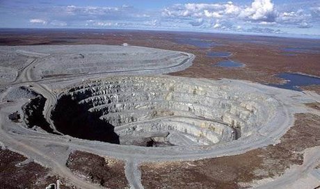 معادن در مسیر دشوار توسعه (لطفا منتشر نشود)