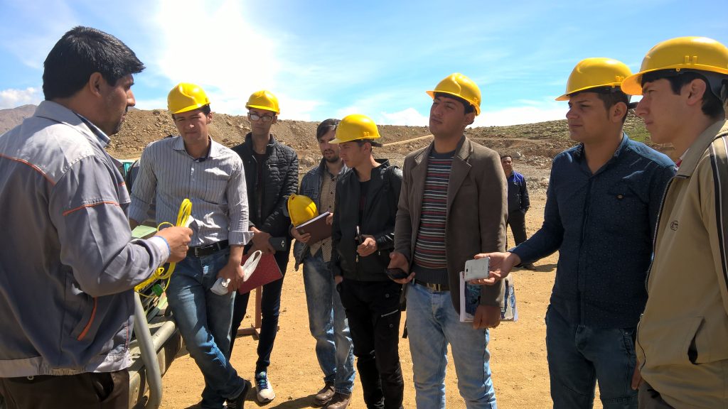 معادن در مسیر دشوار توسعه (لطفا منتشر نشود)