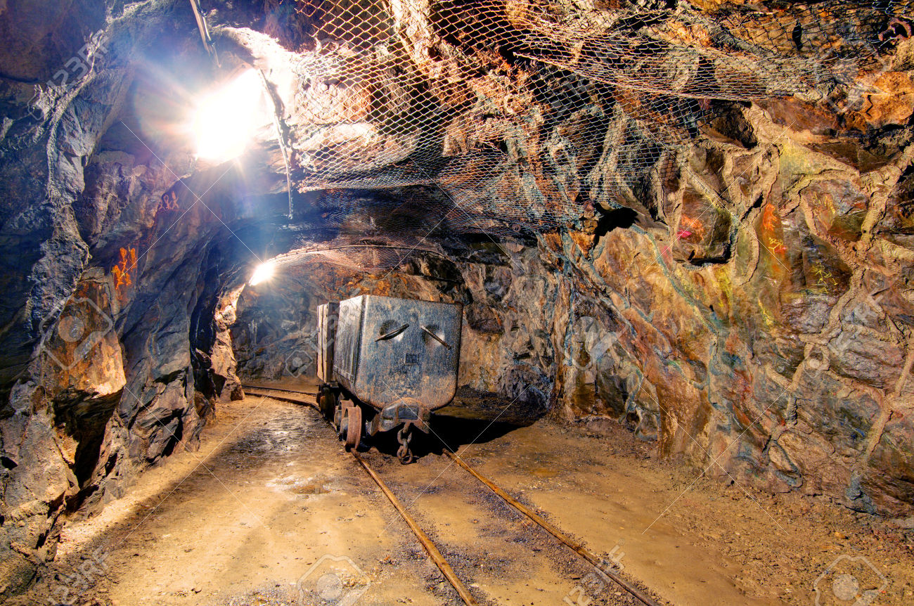 معادن در مسیر دشوار توسعه (لطفا منتشر نشود)