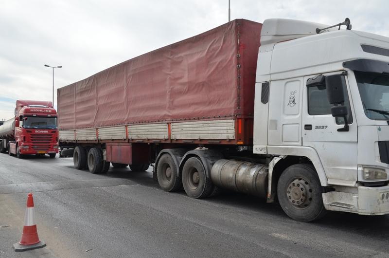 توقیف 2 محموله تخمه آفتابگردان توقیف 2 محموله تخمه آفتابگردان