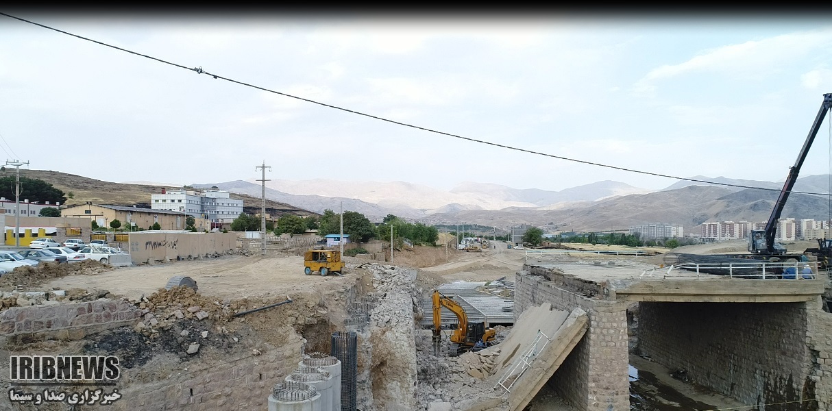 پروژه تقاطع توحید به بلوار ساحلی در حال تکمیل پروژه تقاطع توحید به بلوار ساحلی در حال تکمیل