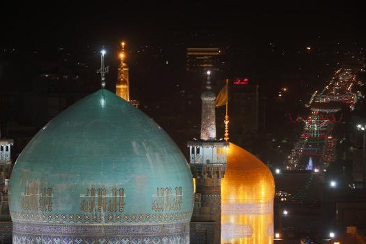 تشرف جمعی از دختران مسلمان  دنیا به حرم رضوی