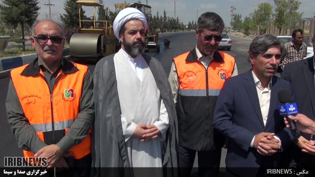  آسفالت ریزی 13 و نیم کیلومتر جاده