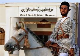 استان بوشهر پرچمدار مبارزه با استکبار و استعمار