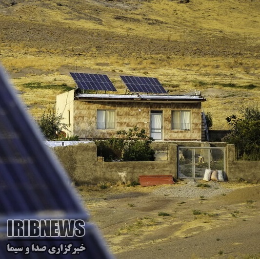 نصب 25 پنل خورشیدی برای مددجویان کمیته امداد امام خمینی درمهاباد نصب 25 پنل خورشیدی برای مددجویان کمیته امداد امام خمینی درمهاباد