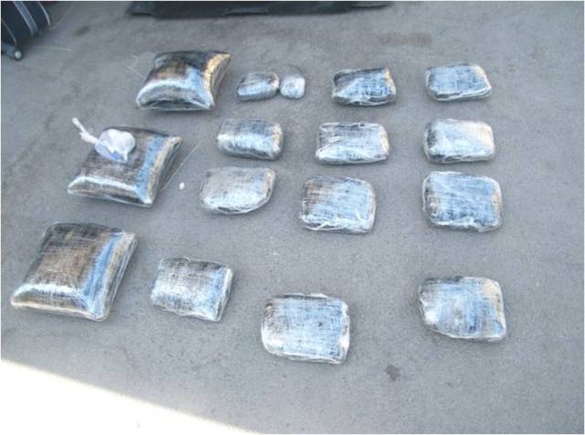 توقیف کامیون حامل تریاک