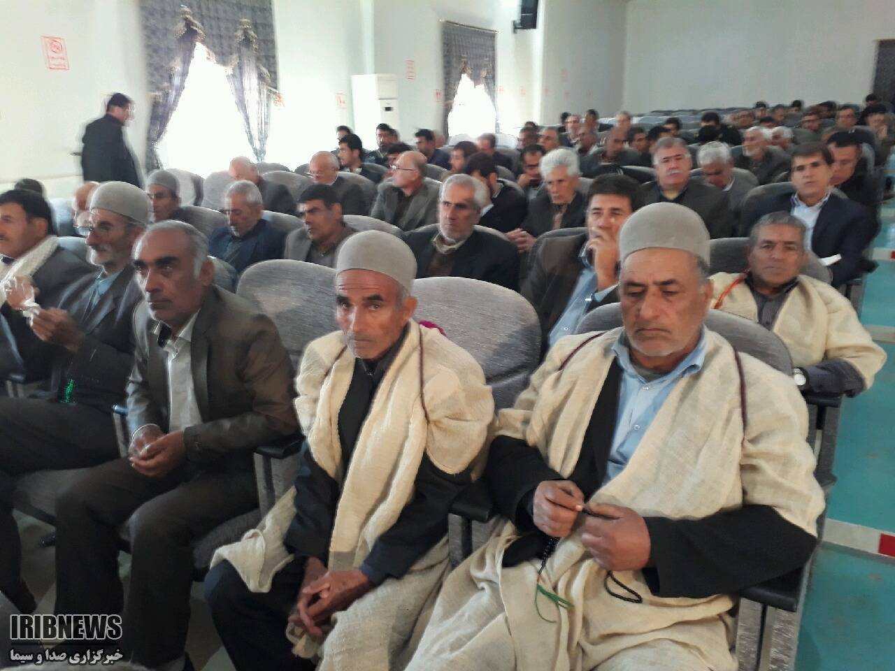 طایفه گرایی چاله ای در مسیر توسعه کهگیلویه و بویراحمد طایفه گرایی چاله ای در مسیر توسعه کهگیلویه و بویراحمد