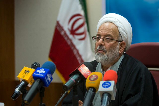 باید در حوزه‌های مالی و بانکی وارد عملیات شویم