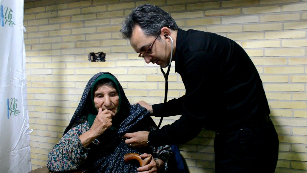 نسخه هایی که با عشق پیچیده می شود