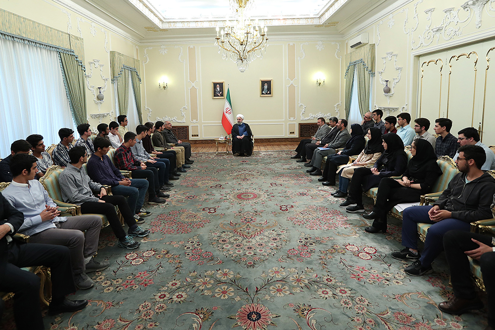 نخبگان، قهرمانانِ عرصه استعداد