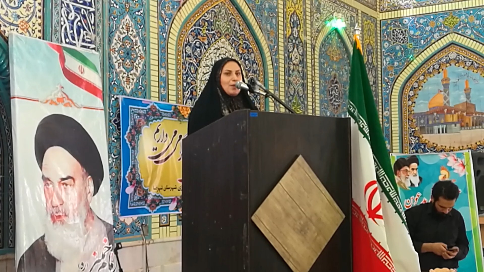 اجرای آسفالت معابر روستاهای شهرضا