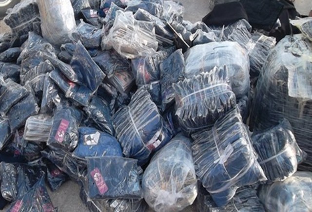 کشف 4 هزار و 500 کيلوگرم البسه مستعمل قاچاق در همدان