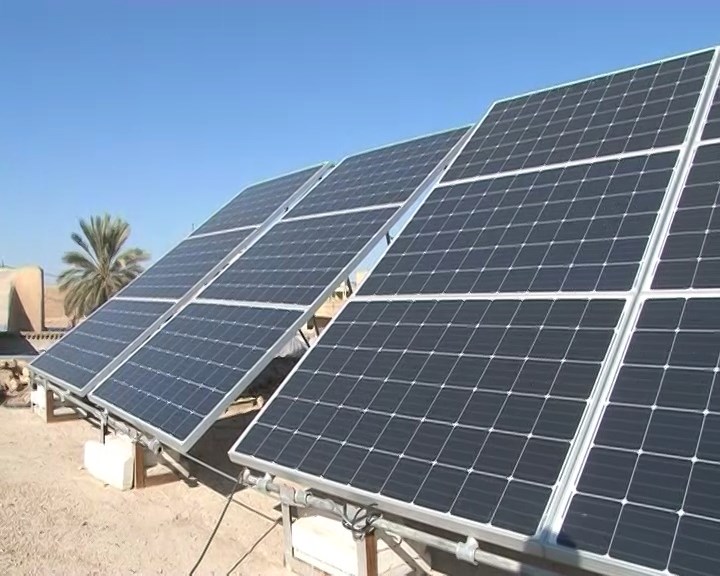 درآمد ۱۳ میلیارد ریالی تولید برق خورشیدی در خوروبیابانک