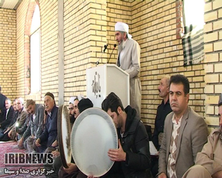 گزارش مکتوب.... مولودی&zwnj; خوانی یکی از سنتهای مناطق کردنشین در ماه ربیع الاول