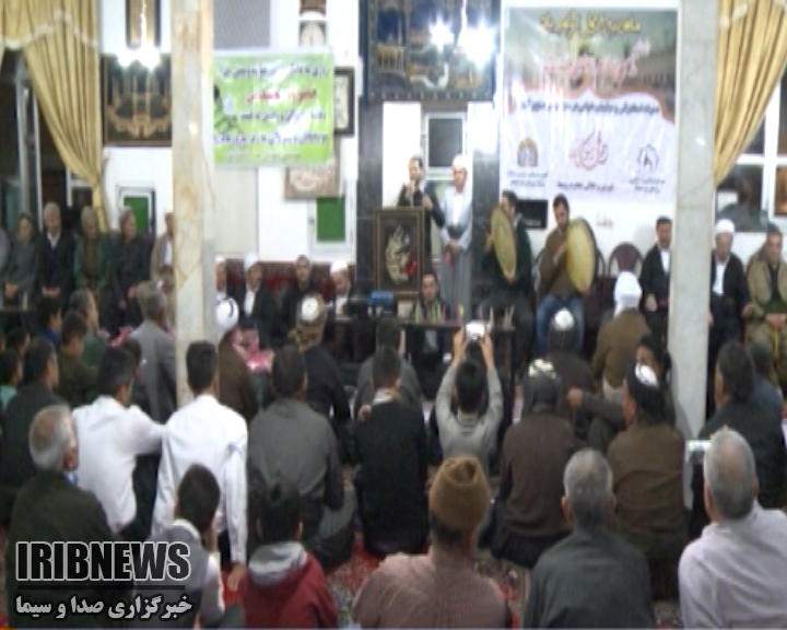 گزارش مکتوب.... مولودی&zwnj; خوانی یکی از سنتهای مناطق کردنشین در ماه ربیع الاول