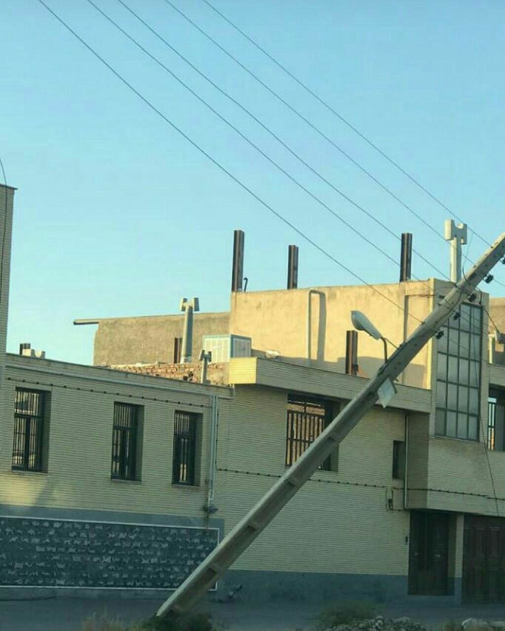 جان باختن شهروند میانسال کاشانی در اثر سقوط تیر برق