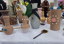 گشایش نمایشگاه آثار هنری معلولان ذهنی در اراک گشایش نمایشگاه آثار هنری معلولان ذهنی در اراک