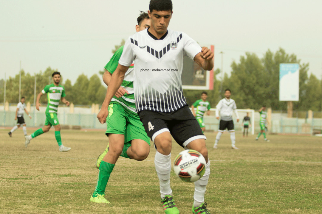 شکست ذوب آهن، بازی نیمه تمامِ سپاهان