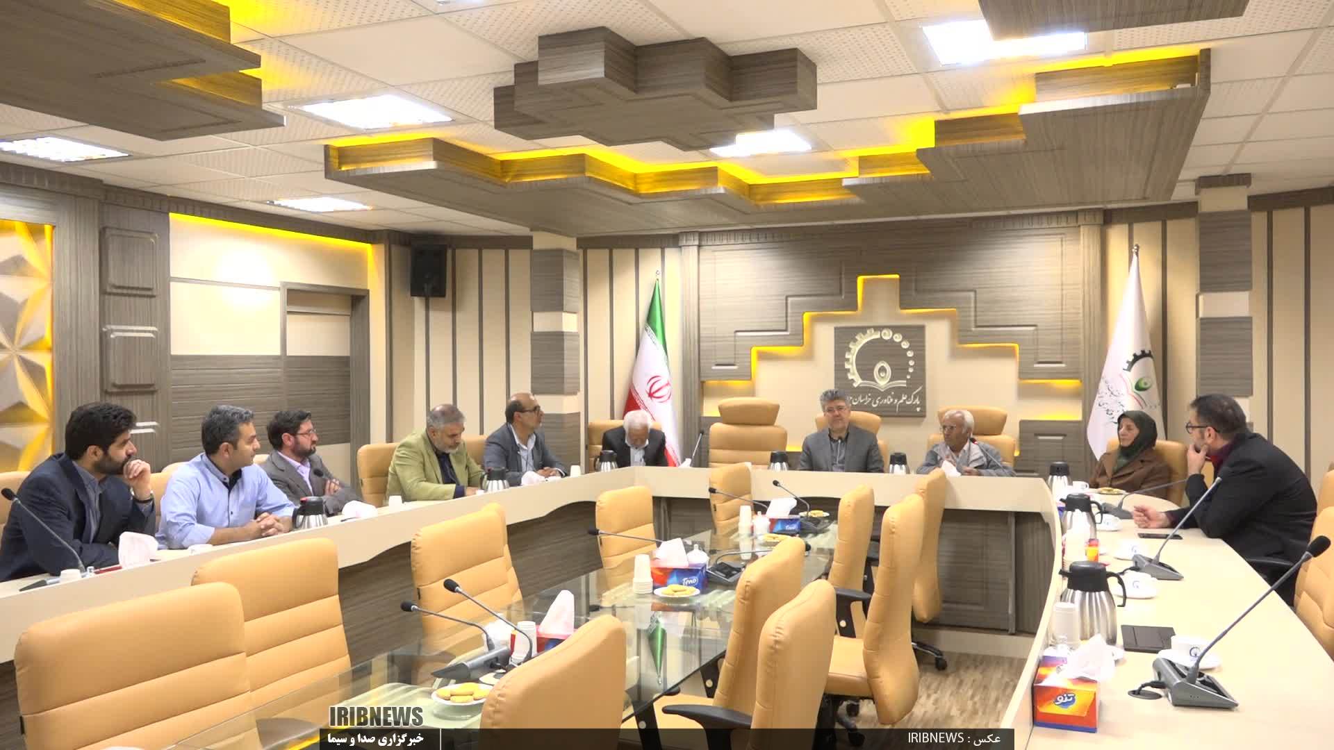 تقدیر از یک خیر در حوزه علم و فناوری تقدیر از یک خیر در حوزه علم و فناوری