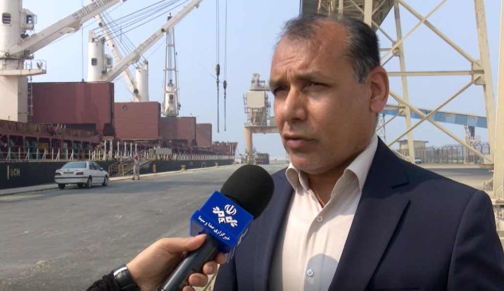 افزایش ۲۷ درصدی صادرات محصولات پتروشیمی از گمرک منطقه ویژه پارس