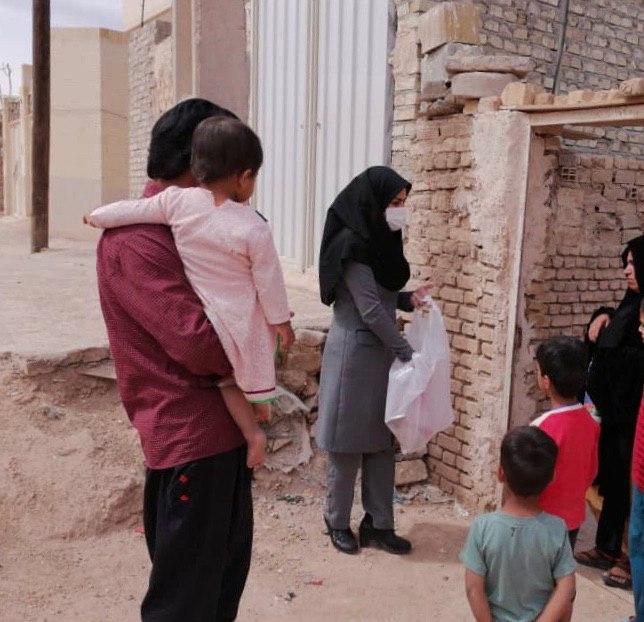 توزیع سبد معیشتی ویژه کودکان کار توزیع سبد معیشتی ویژه کودکان کار