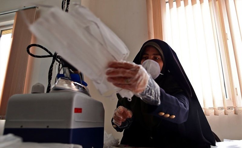 تولید بیش از سه میلیون ماسک و لباس مخصوص  در اصفهان