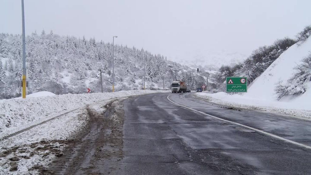 کاهش دما و بارش برف در اردبیل