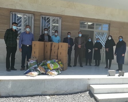 اهدای بسته&zwnj;های مواد غذایی به کودکان دارای اختلال رشد و مادران باردار پاسارگاد