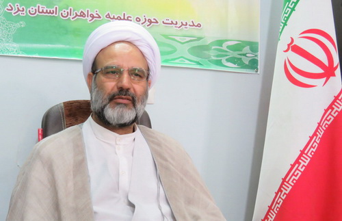 فعالیت بانوان طلاب یزدی پابه پای کادر درمان فعالیت بانوان طلاب یزدی پابه پای کادر درمان