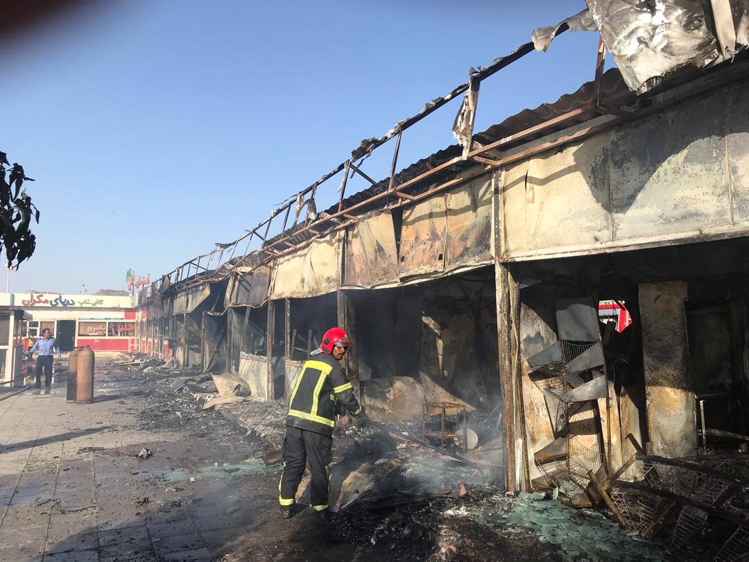 مهارآتش سوزی مجتمع غذایی پلاژساحلی منطقه آزاد چابهار