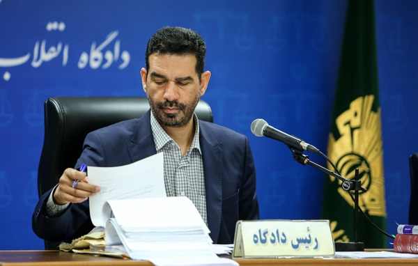 جلسه دادگاه رسیدگی به پرونده ۲۱ اخلالگر ارزی جلسه دادگاه رسیدگی به پرونده ۲۱ اخلالگر ارزی