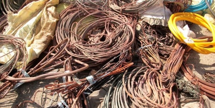 دستگیری سارق حرفه ای سیم برق در بندرماهشهر